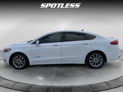 2017 Ford Fusion Hybrid SE