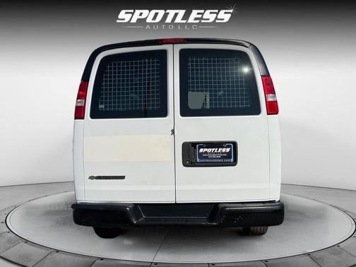 2020 Chevrolet Express 2500 RWD 2500 Regular Wheelbase WT