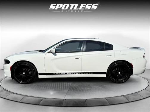 2015 Dodge Charger SXT