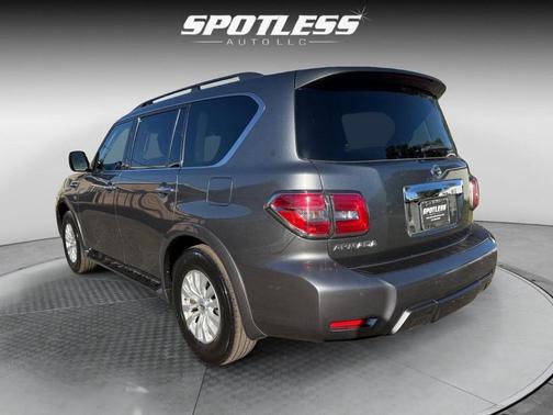 2017 Nissan Armada SV