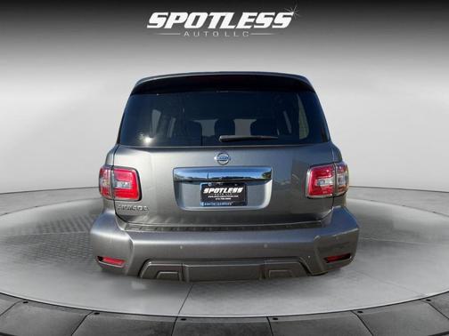 2017 Nissan Armada SV