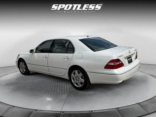 2004 Lexus LS 430 Base