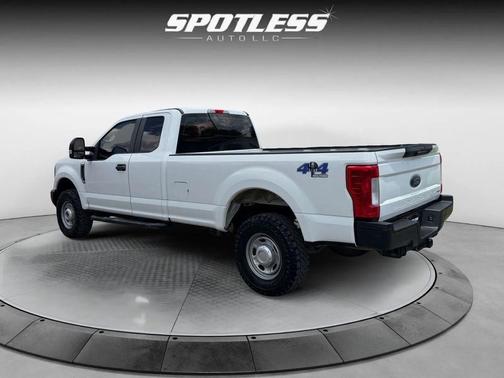 Oxford White 2019 Ford F-250 XL