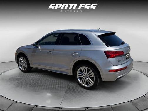 2019 Audi Q5 2.0T Premium Plus