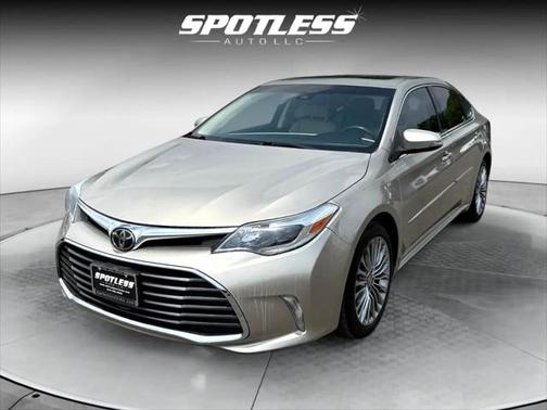 2016 Toyota Avalon XLE