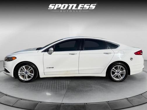 2018 Ford Fusion Hybrid SE