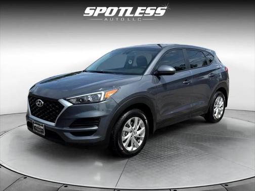 2021 Hyundai TUCSON SE