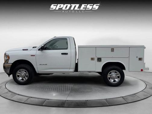 Bright White Clear Coat 2022 RAM 3500 Tradesman