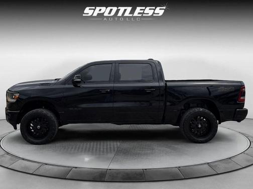 Diamond Black Crystal Pearlcoat 2020 RAM 1500 Lone Star