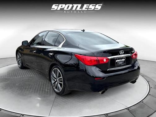 2015 INFINITI Q50 Sport