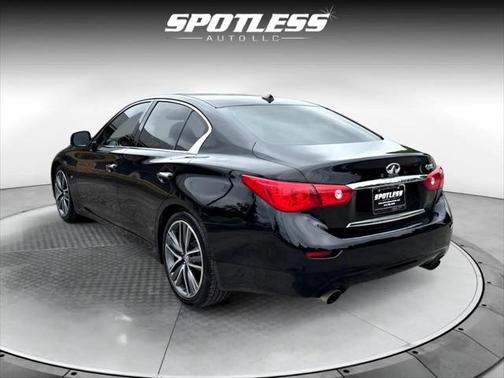 2015 INFINITI Q50 Sport