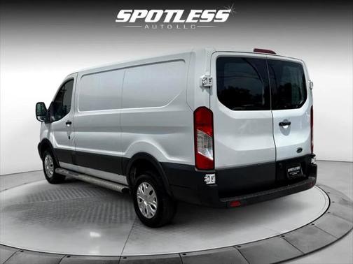 2018 Ford Transit-250 Base
