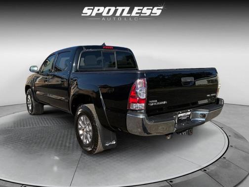 2015 Toyota Tacoma Base