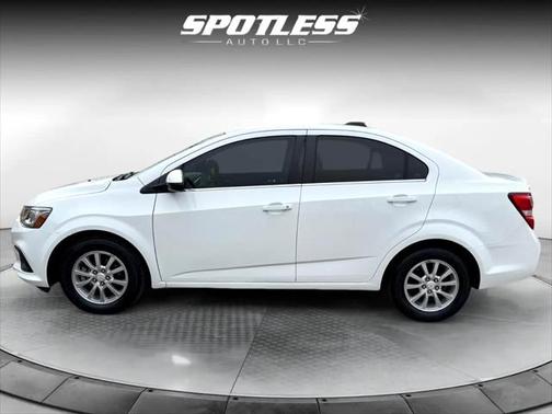 2020 Chevrolet Sonic FWD Sedan LT
