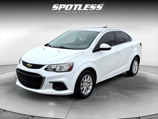 2020 Chevrolet Sonic FWD Sedan LT