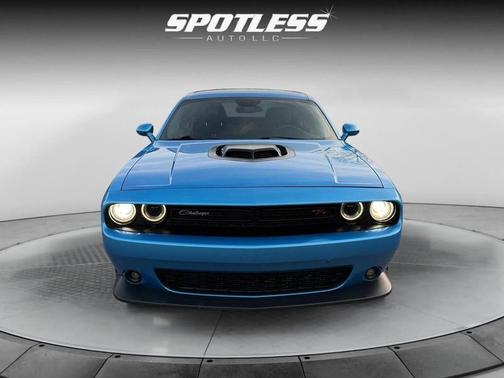 2016 Dodge Challenger R/T Scat Pack