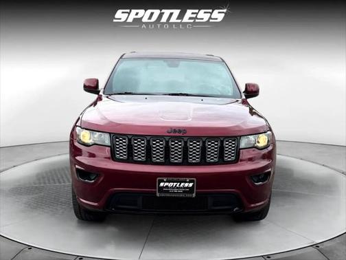 2018 Jeep Grand Cherokee Laredo E