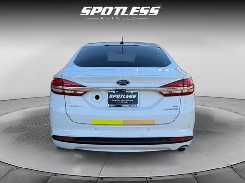 2017 Ford Fusion Hybrid SE