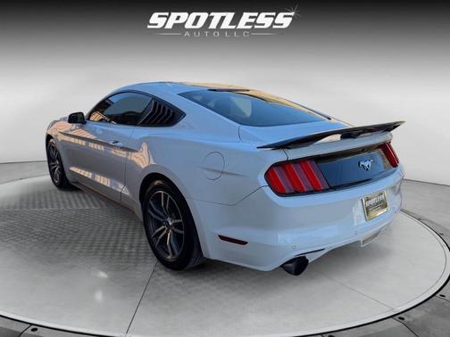 2016 Ford Mustang EcoBoost