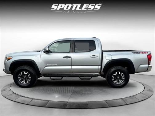 2017 Toyota Tacoma SR5