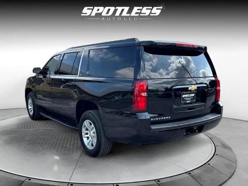 2018 Chevrolet Suburban LT