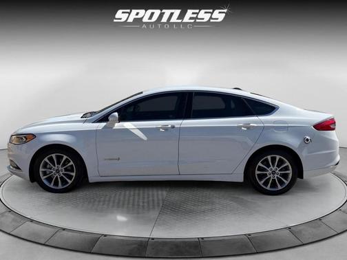 2017 Ford Fusion Hybrid SE