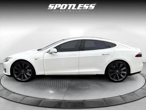 2013 Tesla Model S Performance