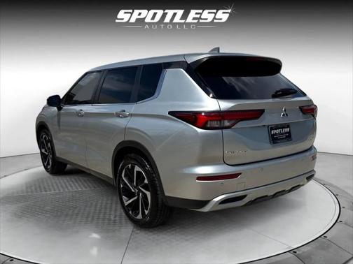 2022 Mitsubishi Outlander SE 2.5 2WD