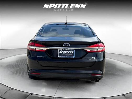 2018 Ford Fusion Hybrid SE