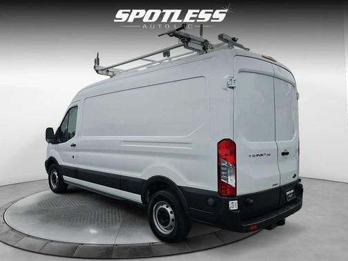 Oxford White 2017 Ford Transit-250 Base