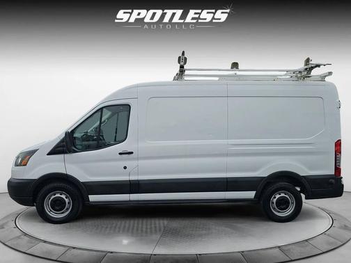Oxford White 2017 Ford Transit-250 Base