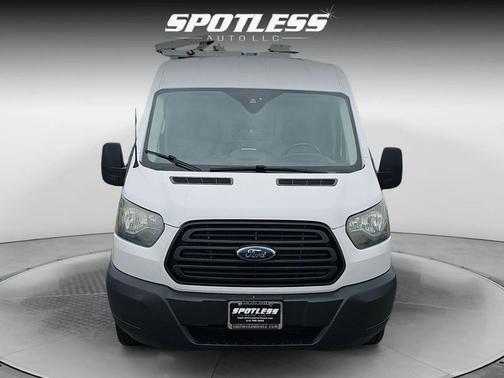 Oxford White 2017 Ford Transit-250 Base