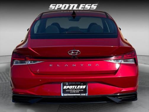 2021 Hyundai ELANTRA SEL