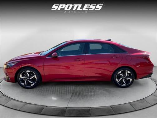 2021 Hyundai ELANTRA SEL