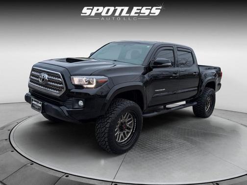2016 Toyota Tacoma TRD Sport