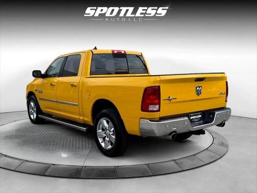 2016 RAM 1500 SLT