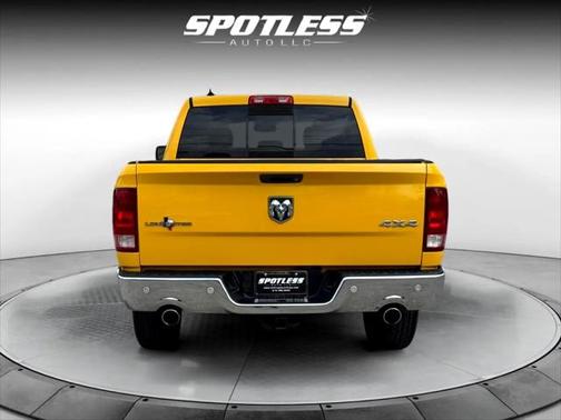 2016 RAM 1500 SLT