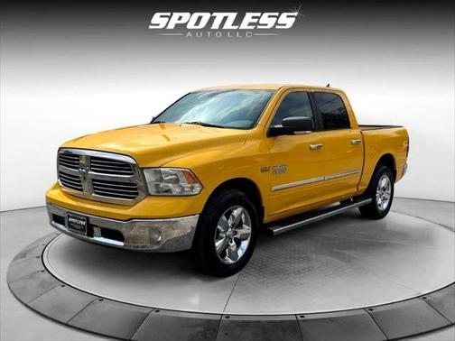 2016 RAM 1500 SLT