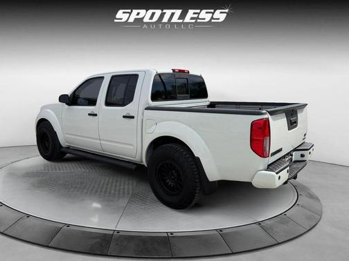 2020 Nissan Frontier SV