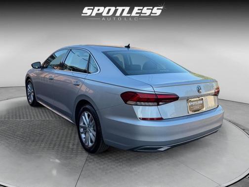 2020 Volkswagen Passat 2.0T SE