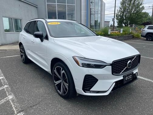 2022 Volvo XC60 B6 AWD R-Design