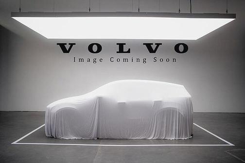 2023 Volvo XC40 B5 AWD Ultimate Dark