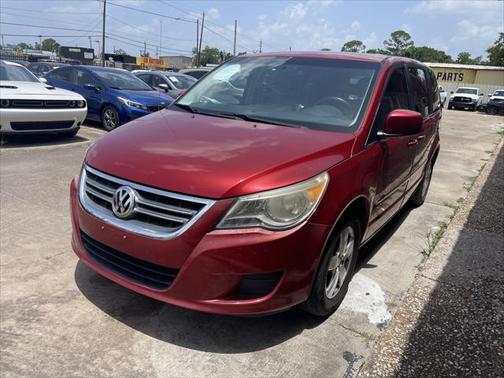 2009 Volkswagen Routan SE