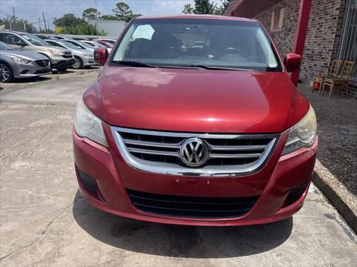 2009 Volkswagen Routan SE
