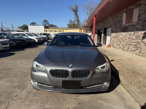 2013 BMW 528 4dr Sdn 528i RWD