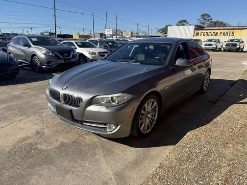 2013 BMW 528 4dr Sdn 528i RWD