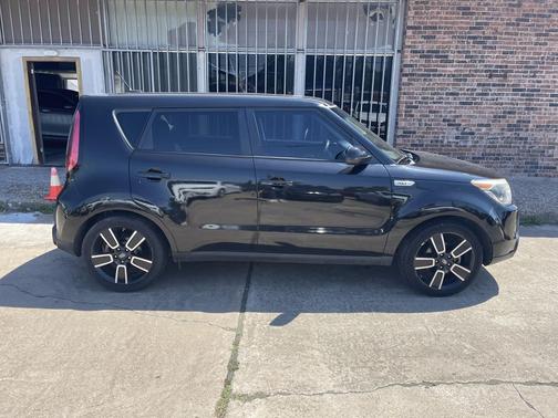 2016 Kia Soul Base