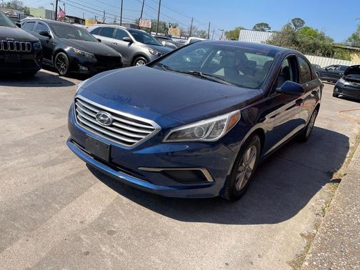 2017 Hyundai SONATA SE