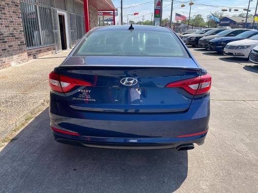 2017 Hyundai SONATA SE