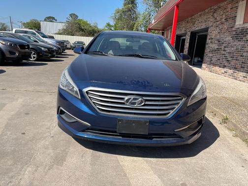 2017 Hyundai SONATA SE